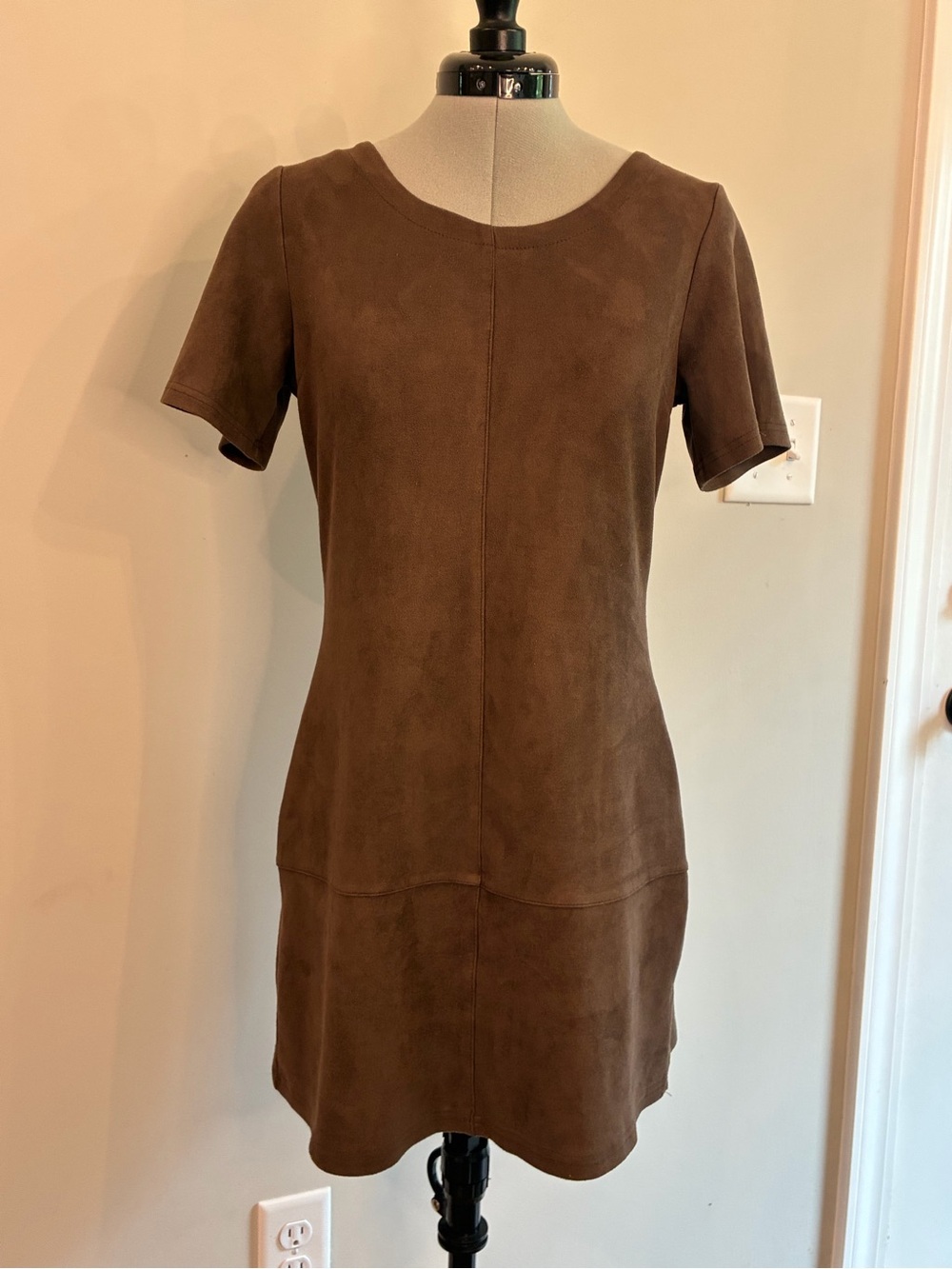 Paper Crane Brown Short-Sleeve Suede Shift Dress 0050